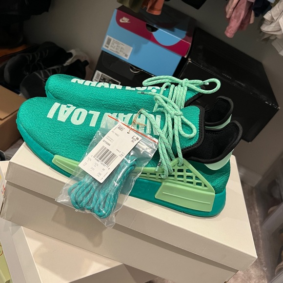 Pharrell x NMD Human Race 'Core Green - Picture 7 of 7